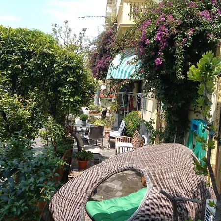 ホテル Miramare ラヴァーニャ