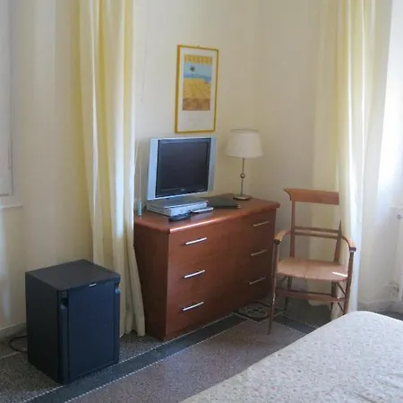 ホテル Miramare ラヴァーニャ