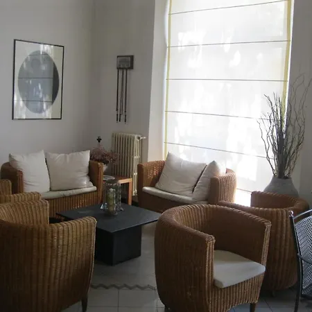 米拉马雷酒店 3* 拉瓦尼亚